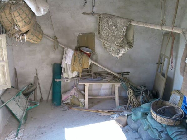 5 bedroom Cave House for sale in Benamaurel - € 80,000 (Ref: 9035522)