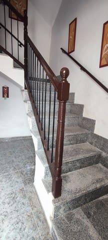 8 soverom Hus til salgs i Somontin - € 52 000 (Ref: 9037987)