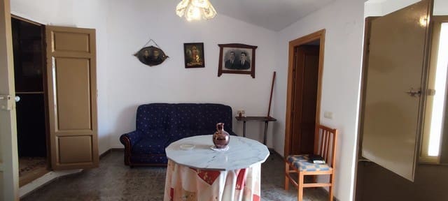 8 soverom Hus til salgs i Somontin - € 52 000 (Ref: 9037987)