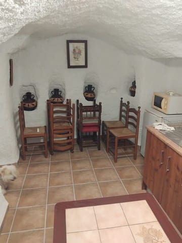 10 soveværelse Hulehus til salg i Baza - € 125.000 (Ref: 9059782)