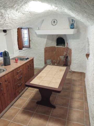 10 soveværelse Hulehus til salg i Baza - € 125.000 (Ref: 9059782)