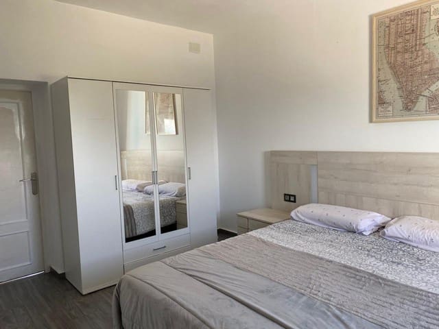 3 soveværelse Villa til salg i Gor med swimmingpool - € 264.000 (Ref: 9061051)