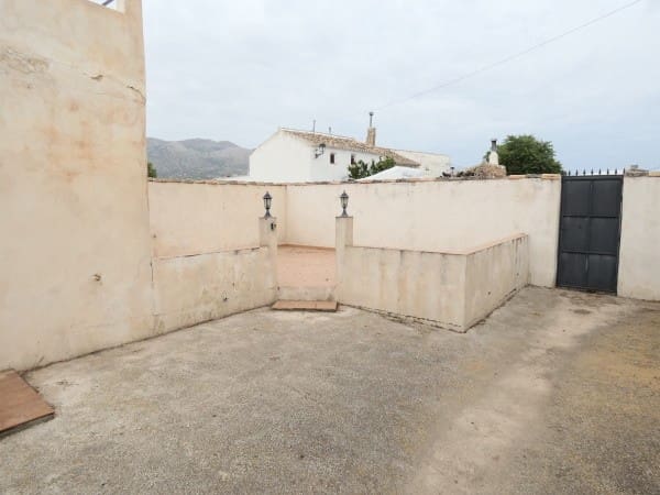 4 slaapkamer Halfvrijstaande villa te koop in Chirivel - € 68.500 (Ref: 9080703)