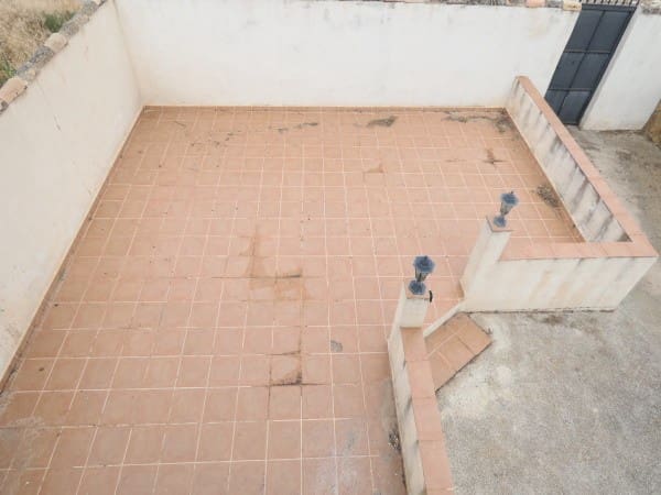 4 slaapkamer Halfvrijstaande villa te koop in Chirivel - € 68.500 (Ref: 9080703)