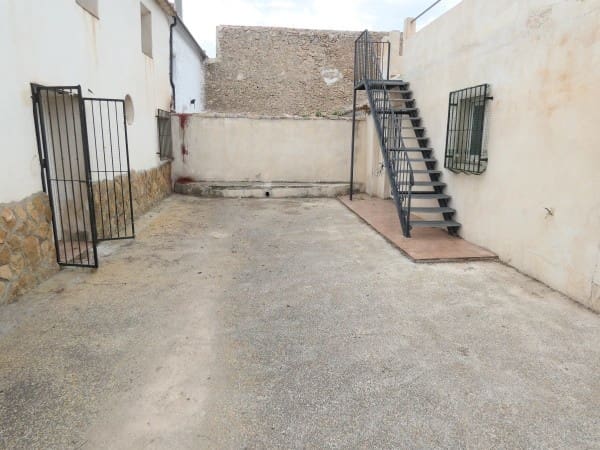 4 slaapkamer Halfvrijstaande villa te koop in Chirivel - € 68.500 (Ref: 9080703)