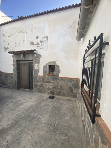 5 soveværelse Hulehus til salg i Benamaurel - € 90.000 (Ref: 9100007)