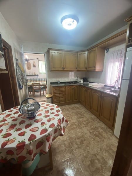 5 soveværelse Hulehus til salg i Benamaurel - € 90.000 (Ref: 9100007)