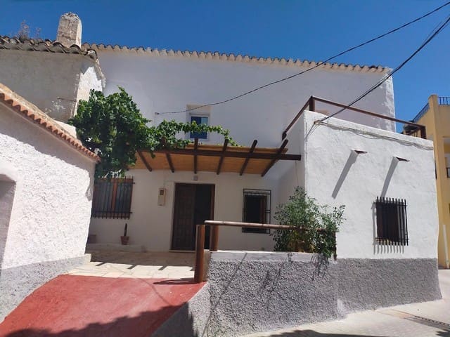 6 soveværelse Byhus til salg i Urrácal - € 99.000 (Ref: 9131902)