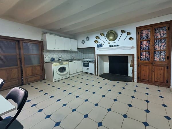 5 soveværelse Byhus til salg i Huescar - € 90.000 (Ref: 9142186)