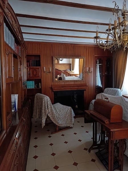 5 soveværelse Byhus til salg i Huescar - € 90.000 (Ref: 9142186)