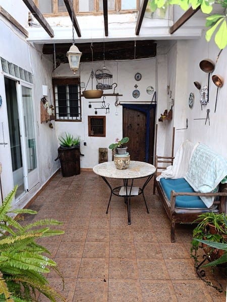 5 soveværelse Byhus til salg i Huescar - € 90.000 (Ref: 9142186)