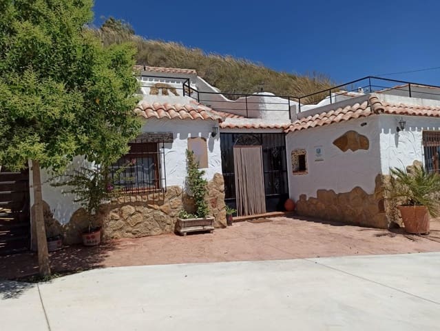 8 soveværelse Hulehus til salg i Fontanar, Pozo Alcón med swimmingpool - € 254.000 (Ref: 9142515)