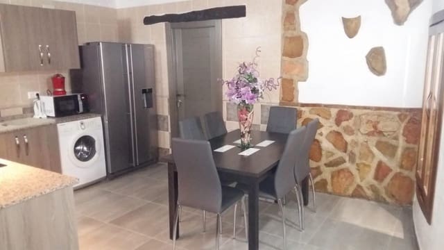 8 soveværelse Hulehus til salg i Fontanar, Pozo Alcón med swimmingpool - € 254.000 (Ref: 9142515)