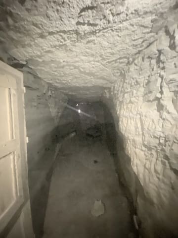 6 soverom Grottehus til salgs i Benamaurel - € 40 000 (Ref: 9168218)