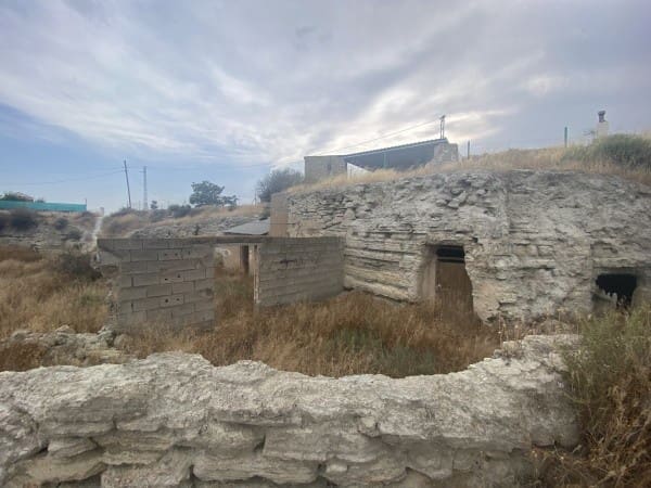 6 soverom Grottehus til salgs i Benamaurel - € 40 000 (Ref: 9168218)