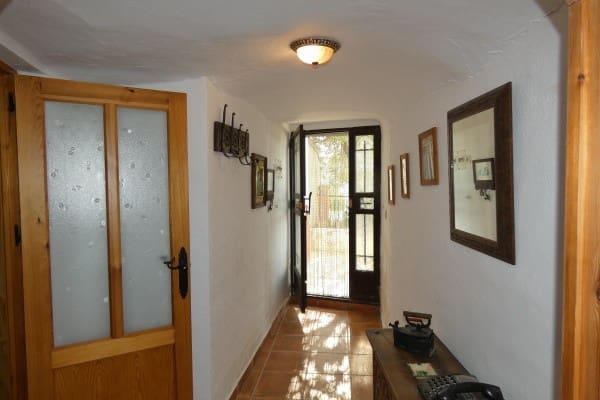 5 soveværelse Hulehus til salg i Galera - € 89.950 (Ref: 9182041)