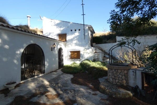 5 bedroom Cave House for sale in El Margen, Cúllar - € 95,000 (Ref: 9200014)