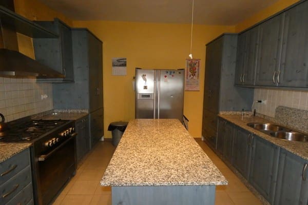 6 soverom Hotell til salgs i El Margen med svømmebasseng - € 180 000 (Ref: 9221593)