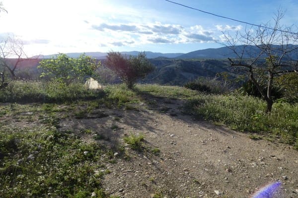 5 bedroom Cave House for sale in Castril - € 49,950 (Ref: 9262021)