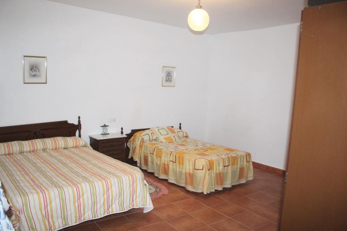 4 soveværelse Hulehus til salg i Cortes de Baza - € 89.995 (Ref: 9283013)