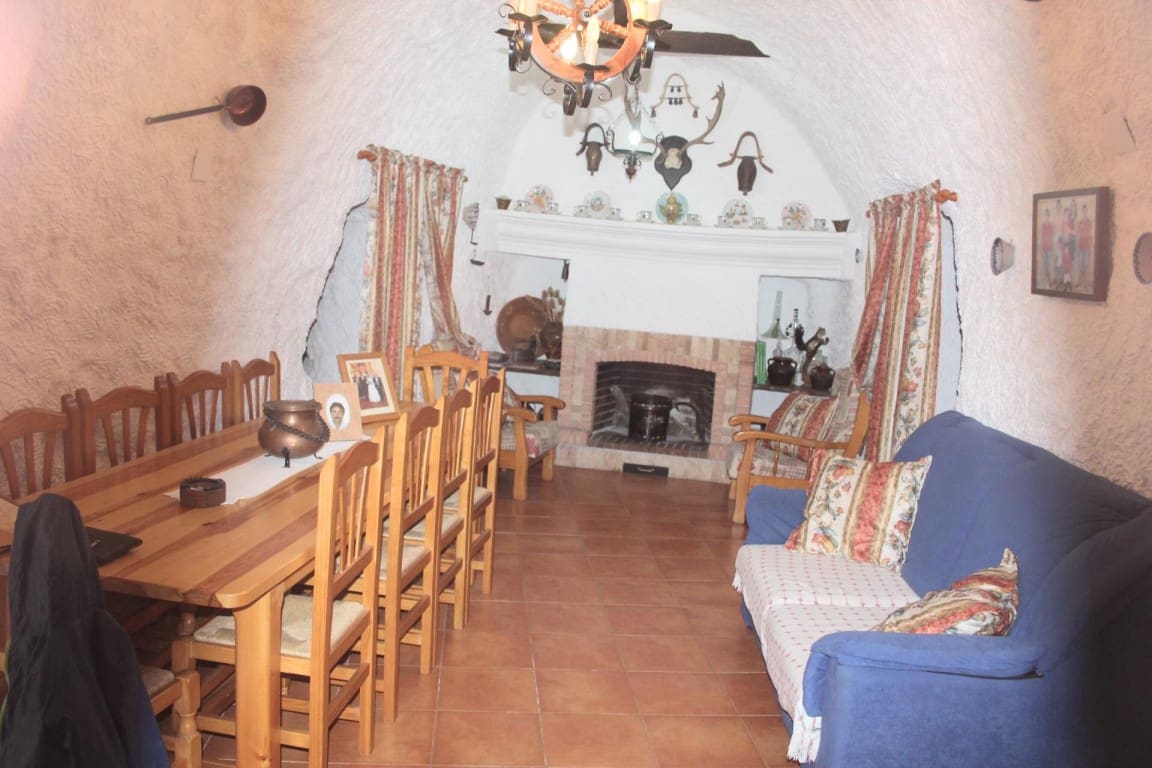 4 soveværelse Hulehus til salg i Cortes de Baza - € 89.995 (Ref: 9283013)