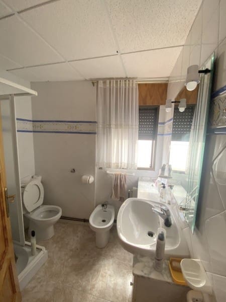 4 sovrum Semi-fristående Villa till salu i Benamaurel - 130 000 € (Ref: 9293856)