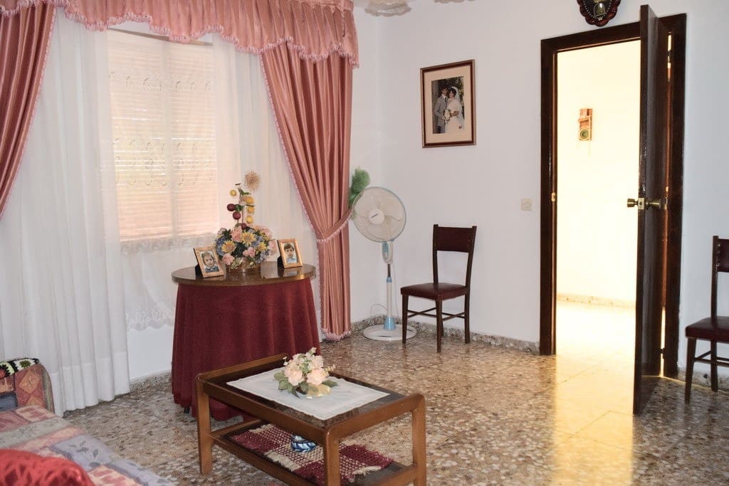 4 soveværelse Finca/Landehus til salg i Castril - € 89.900 (Ref: 9340177)