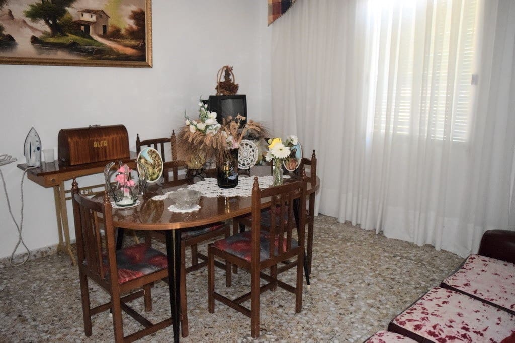 4 soveværelse Finca/Landehus til salg i Castril - € 89.900 (Ref: 9340177)