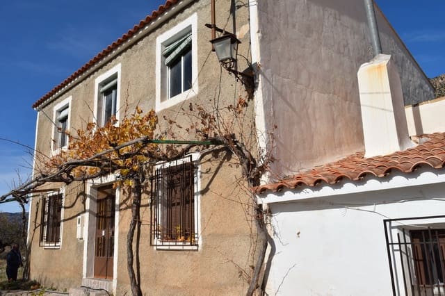 4 soveværelse Finca/Landehus til salg i Castril - € 89.900 (Ref: 9340177)