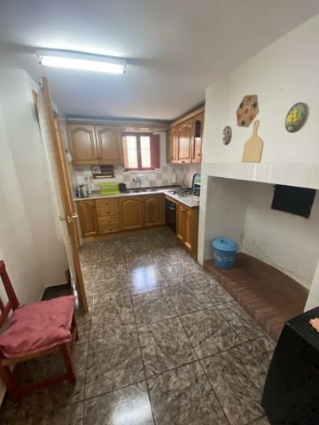 5 soveværelse Semi-Rækkehus til salg i Almontaras, Castril - € 85.000 (Ref: 9378258)