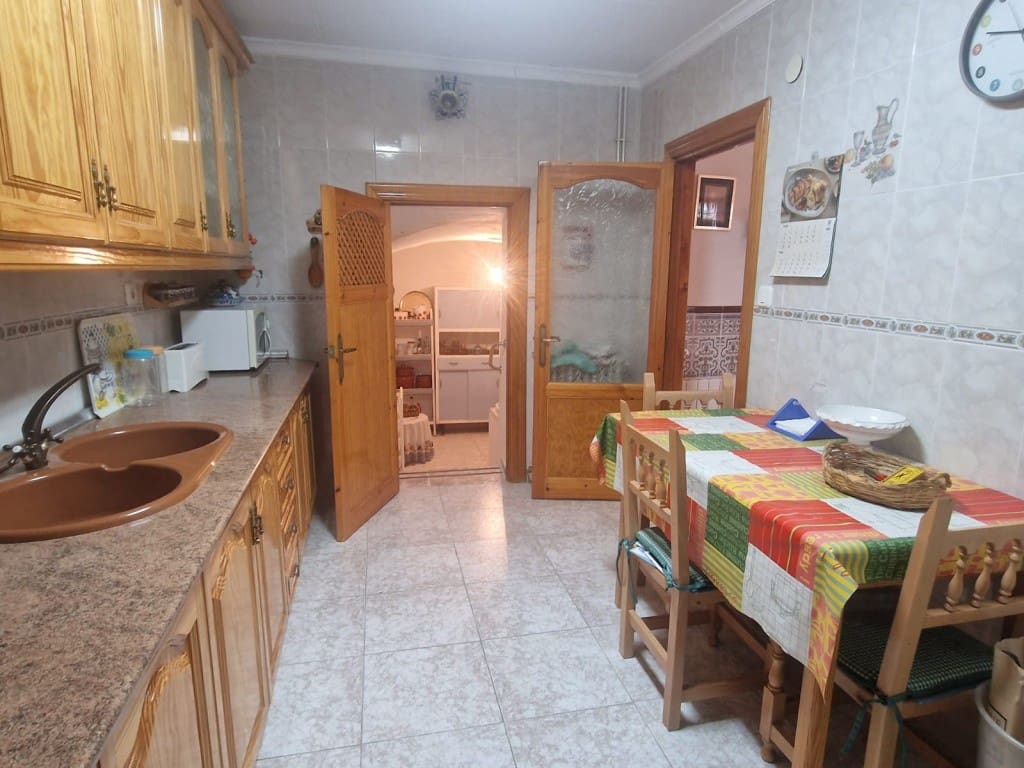 4 soveværelse Byhus til salg i Galera - € 75.000 (Ref: 9378259)