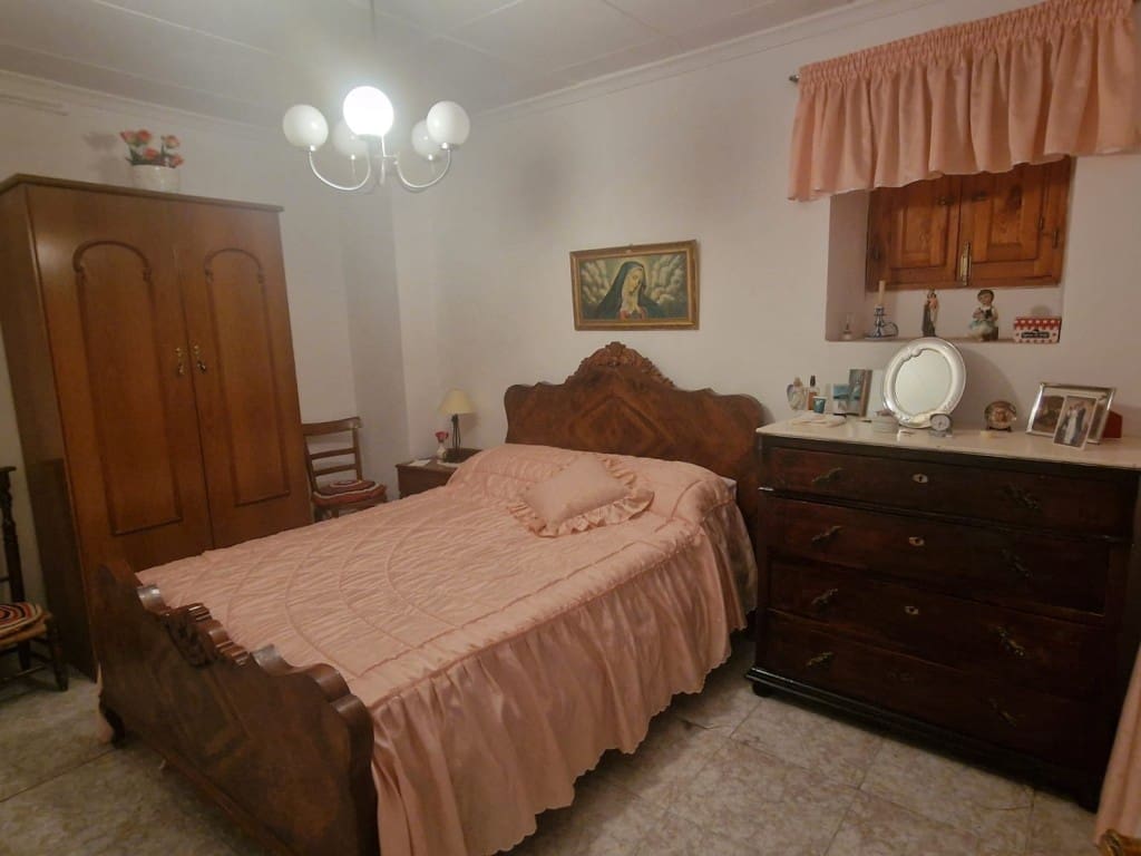 4 soveværelse Byhus til salg i Galera - € 75.000 (Ref: 9378259)