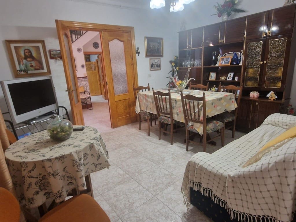 4 soveværelse Byhus til salg i Galera - € 75.000 (Ref: 9378259)