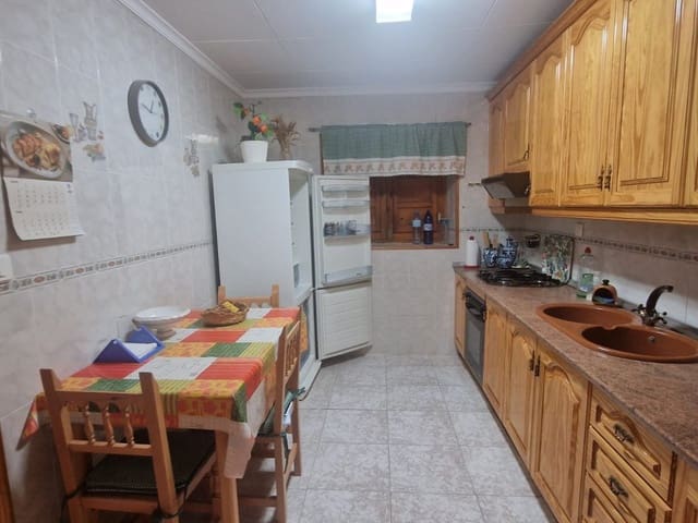 4 soveværelse Byhus til salg i Galera - € 75.000 (Ref: 9378259)