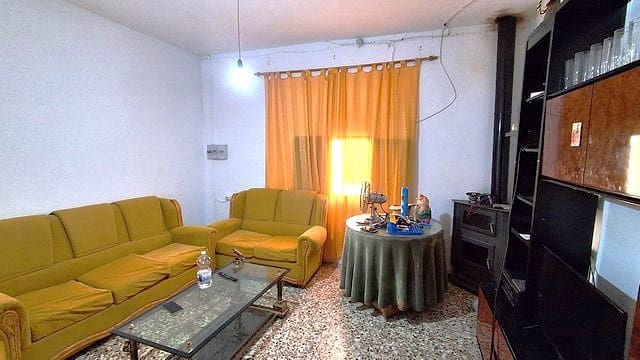 4 soveværelse Byhus til salg i Armuña de Almanzora - € 35.000 (Ref: 9383535)