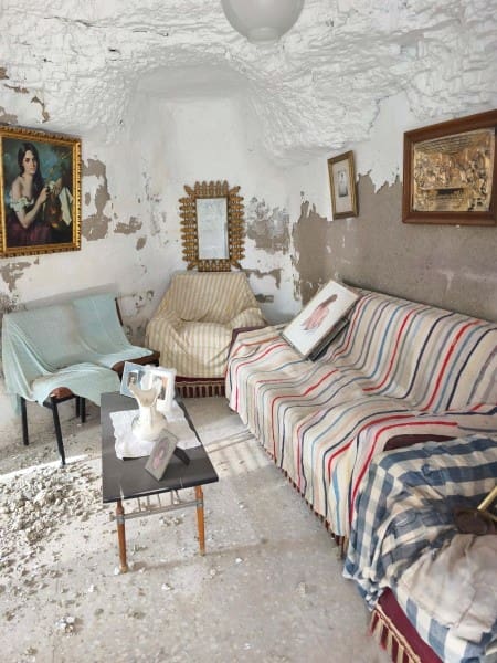 3 soveværelse Hulehus til salg i Baza - € 42.000 (Ref: 9390085)