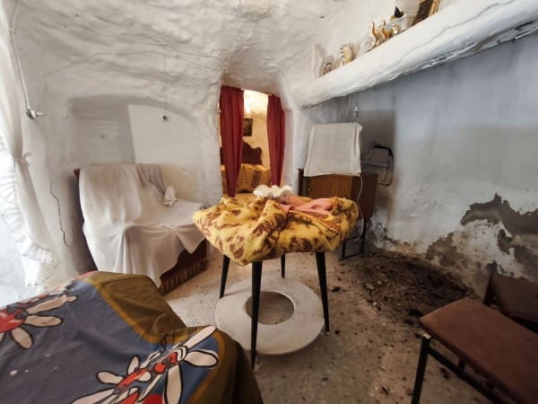 3 soveværelse Hulehus til salg i Baza - € 42.000 (Ref: 9390085)