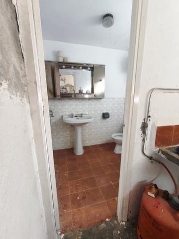 3 soveværelse Hulehus til salg i Baza - € 42.000 (Ref: 9390085)