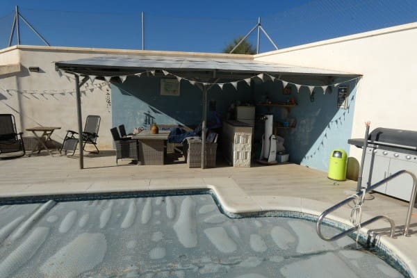 3 soveværelse Villa til salg i Caniles med swimmingpool - € 145.000 (Ref: 9404411)