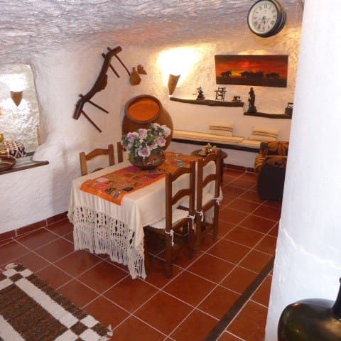 3 soveværelse Hulehus til salg i Galera - € 80.000 (Ref: 9428950)