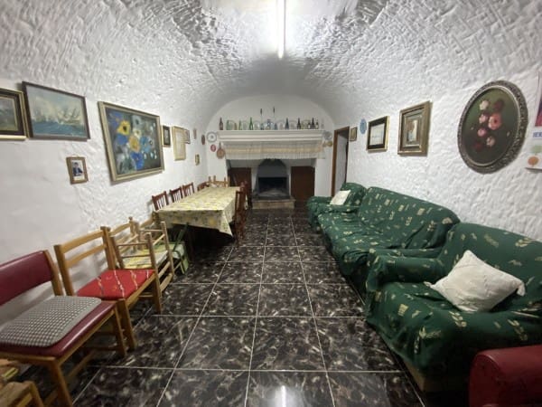 Casa Cueva de 10 habitaciones en Benamaurel en venta - 257.500 € (Ref: 9510033)