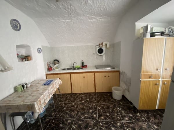 Casa Cueva de 10 habitaciones en Benamaurel en venta - 257.500 € (Ref: 9510033)