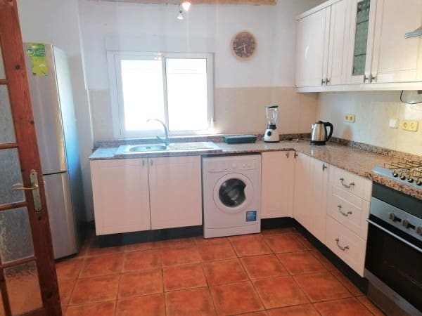 5 bedroom Cave House for sale in Zujar - € 100,000 (Ref: 9523702)