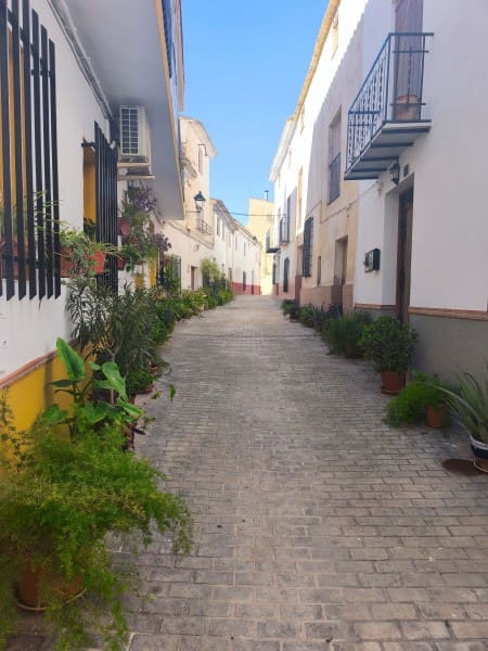 5 soveværelse Byhus til salg i Hinojares med swimmingpool - € 93.000 (Ref: 9525075)