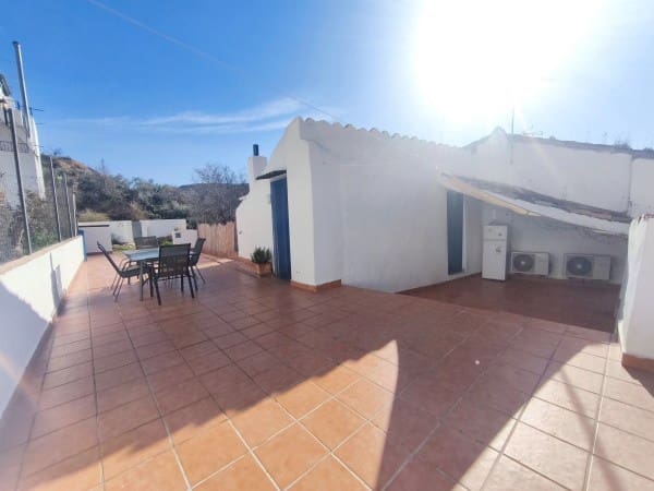 5 soveværelse Byhus til salg i Hinojares med swimmingpool - € 93.000 (Ref: 9525075)