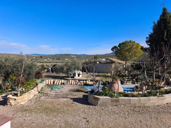 5 slaapkamer Finca/Landhuis te koop in Quesada - € 114.000 (Ref: 9525958)