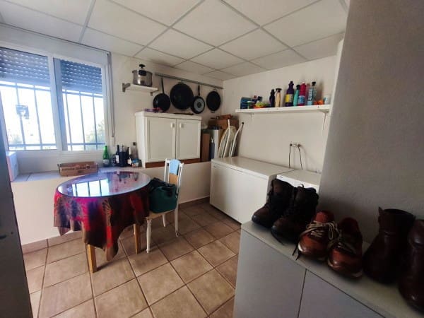 5 slaapkamer Finca/Landhuis te koop in Quesada - € 114.000 (Ref: 9525958)