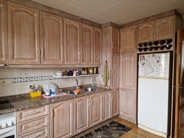 Chalet de 4 habitaciones en Cúllar en venta - 329.600 € (Ref: 9562185)