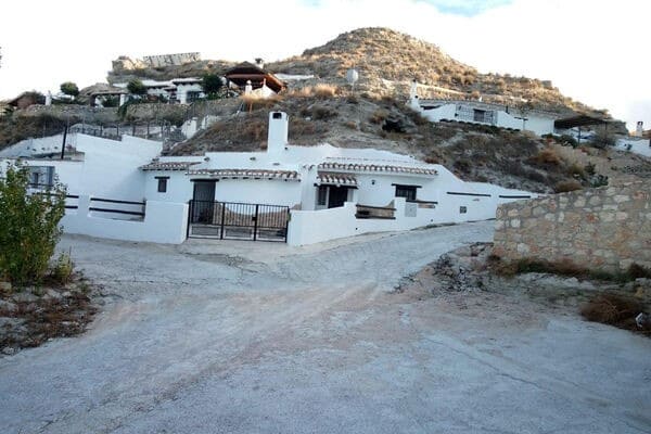 3 bedroom Cave House for sale in Galera - € 79,950 (Ref: 9602491)