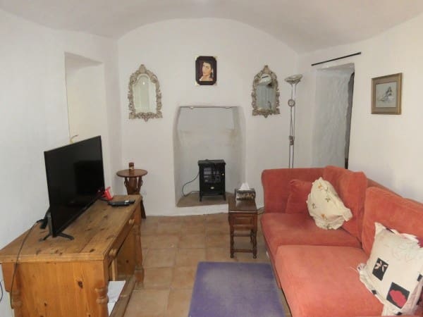 4 makuuhuone Luolatalo myytävänä paikassa Caniles - 79 950 € (Ref: 9626086)